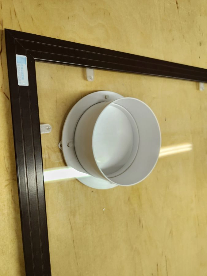 Plexi s prostupem pro klimatizaci Elektrolux