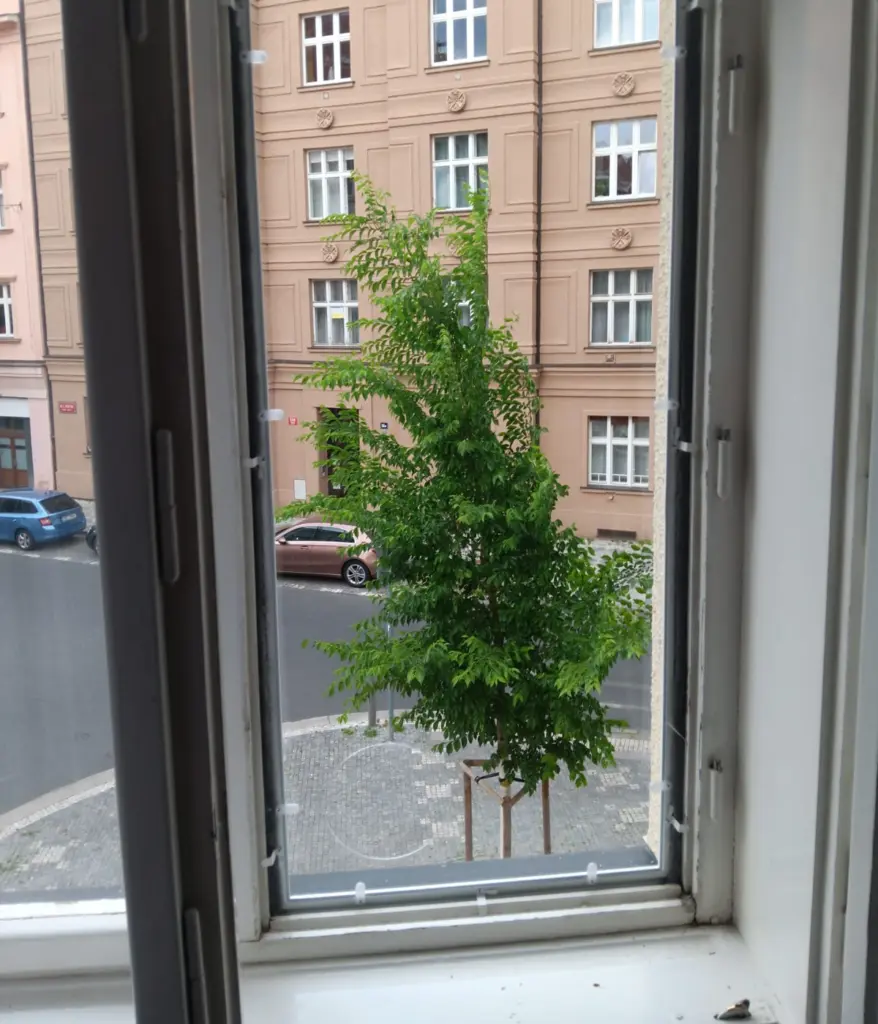 Plexi vložka do okna pro klimatizaci